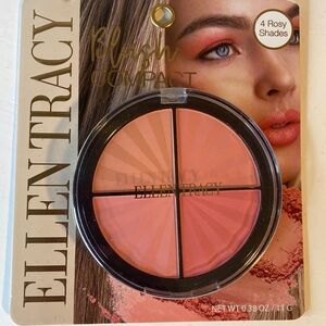 Ellen Tracy Blush Compact Set
